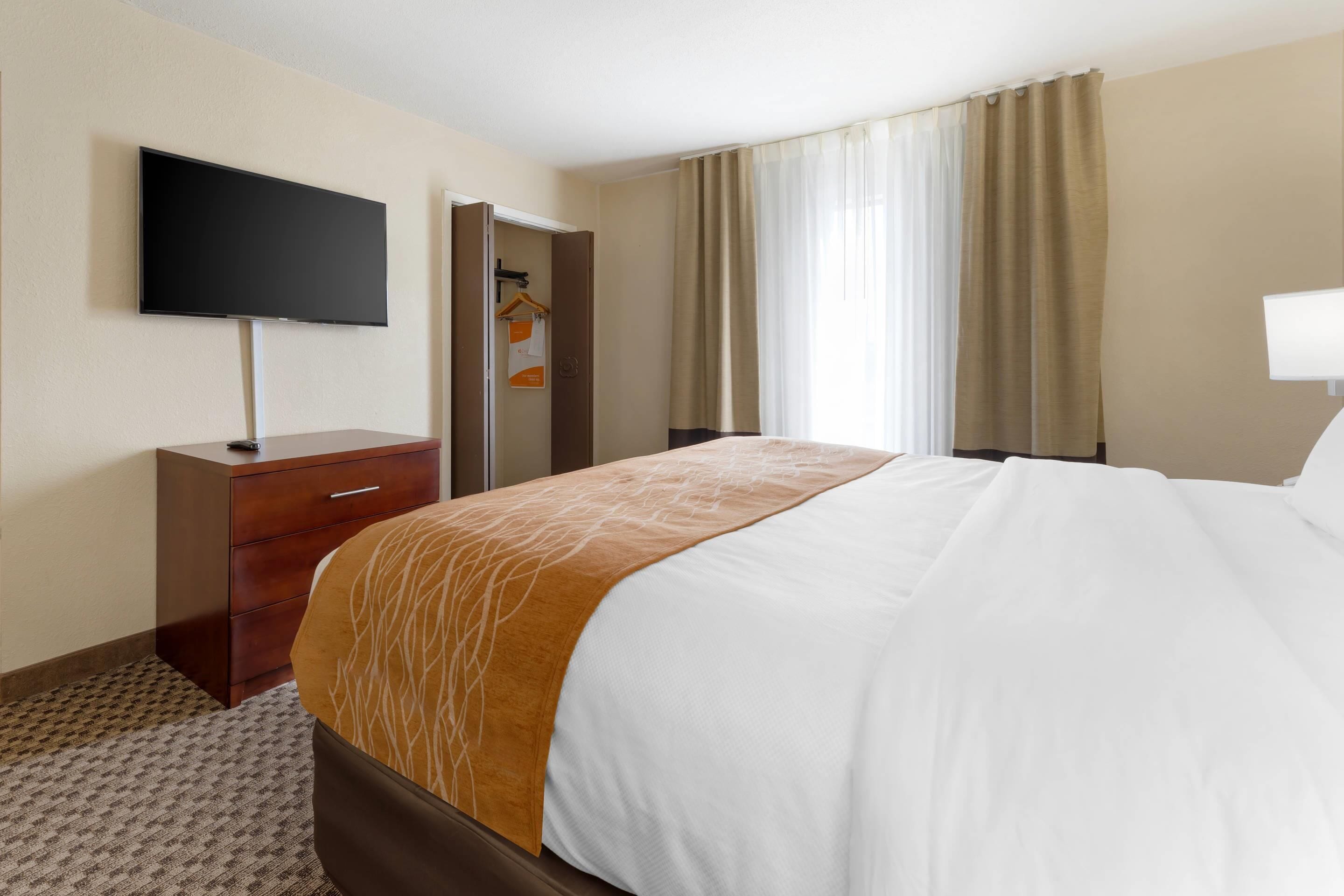 Quarto standard, 1 cama King, para não fumantes | Roupas de cama premium, camas extras/dobráveis (sobretaxa)