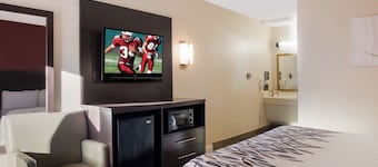 Red Roof Inn Tupelo