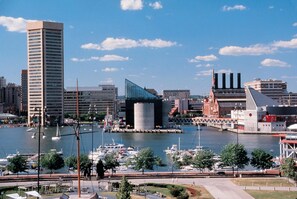 Exterior - Lord Baltimore Hotel (Baltimore)