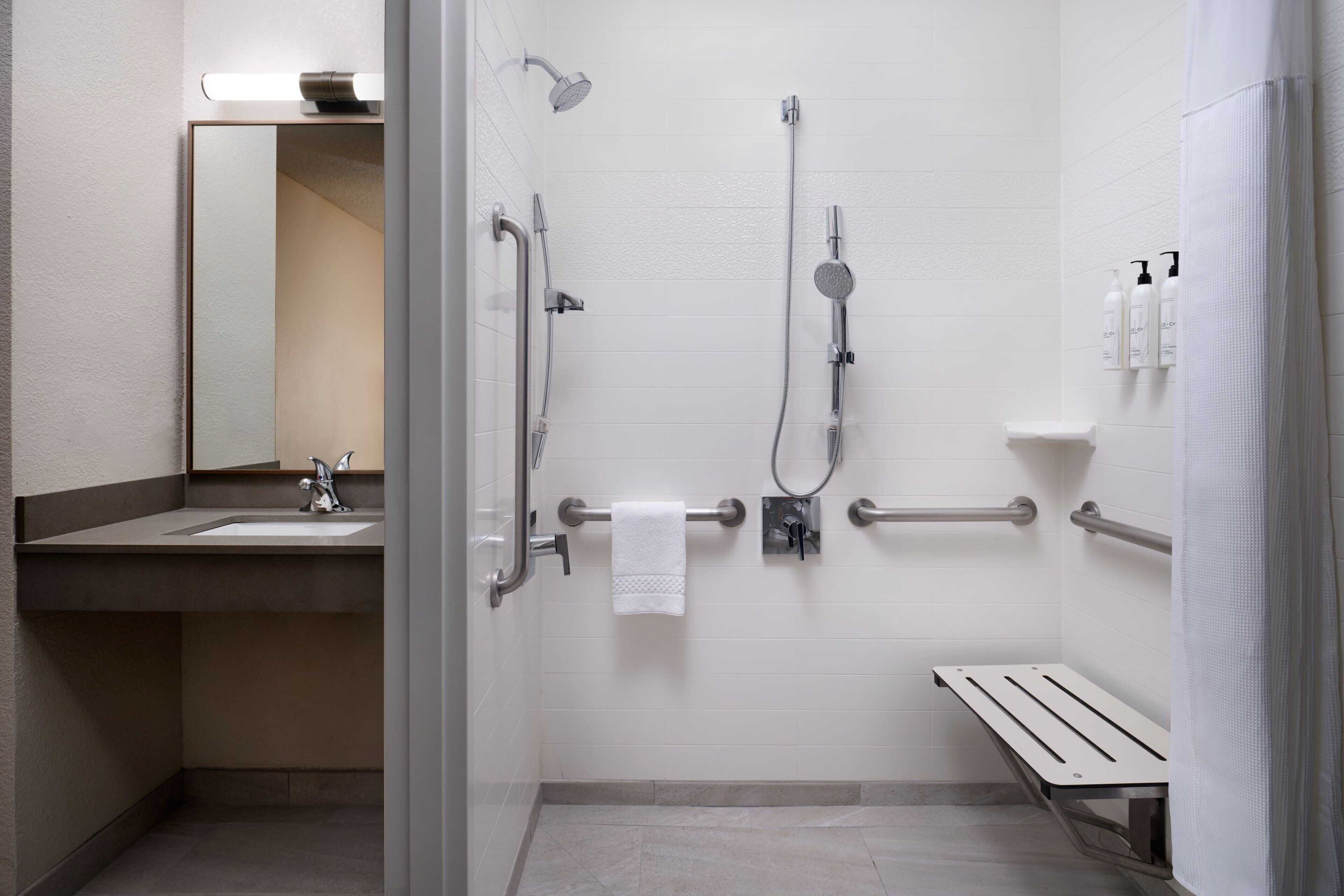 combined shower/bathtub, free toiletries, hair dryer, towels