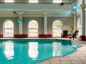 Indoor pool - Mercure Haydock Hotel (St Helens)