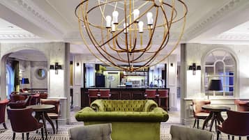 Aamiainen, lounas ja illallinen