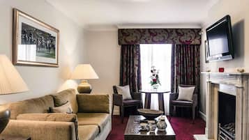 Suite, 1 King Bed | Desk, iron/ironing board, free cots/infant beds, free rollaway beds