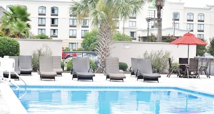 Ramada by Wyndham Savannah Gateway