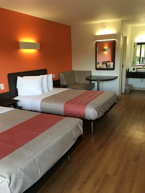 Room - Rodeway Inn Baltimore - Inner Harbor South (Halethorpe)