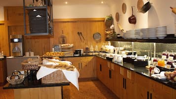 Colazione a buffet inclusa, servita tutte le mattine 