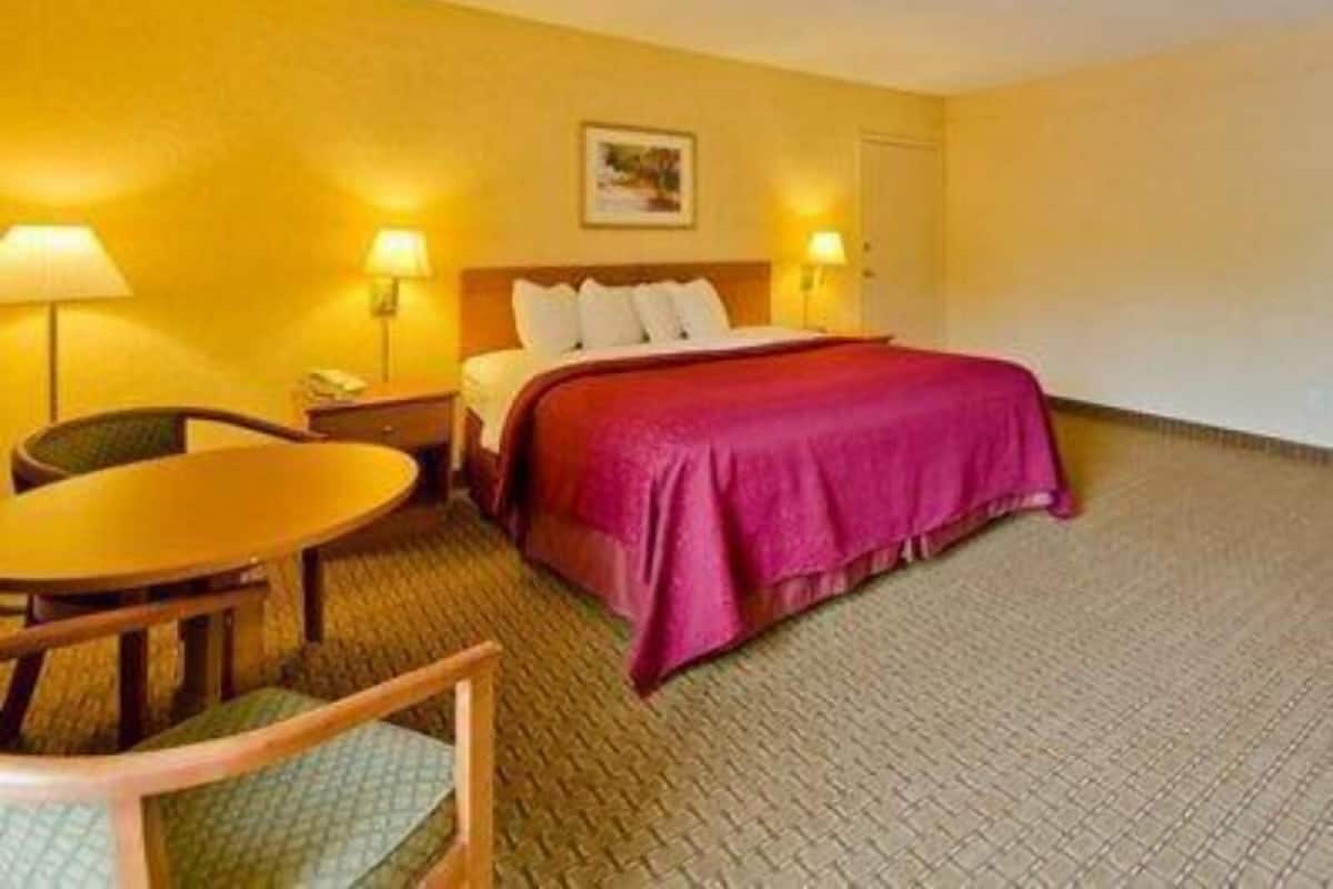 Premium bedding, individually decorated, blackout drapes, soundproofing