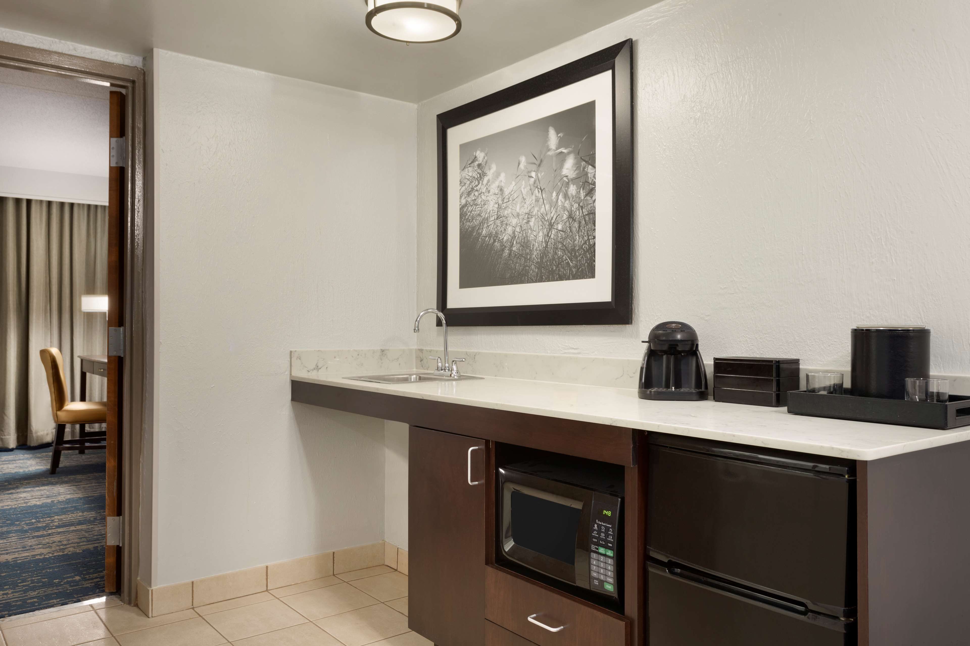 fridge, microwave, coffee/tea maker