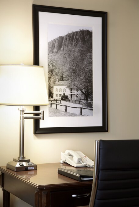 Clinton Inn Hotel Event Center - Image 20
