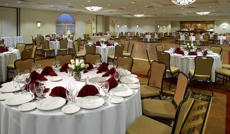 Clinton Inn Hotel Event Center - Image 25