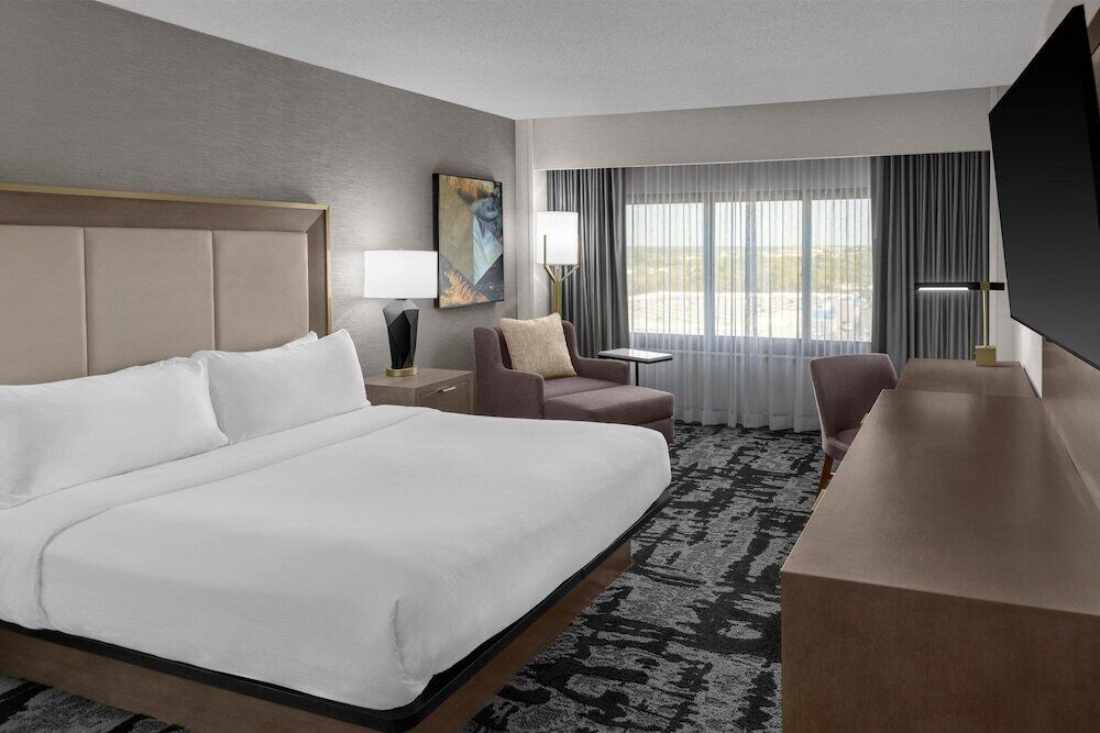 Premium bedding, down comforters, pillowtop beds, in-room safe
