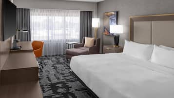 32-inch LCD TV with satellite channels, TV, MP3 dock