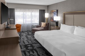 32-inch LCD TV with satellite channels, TV, MP3 dock