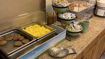 Free buffet breakfast 