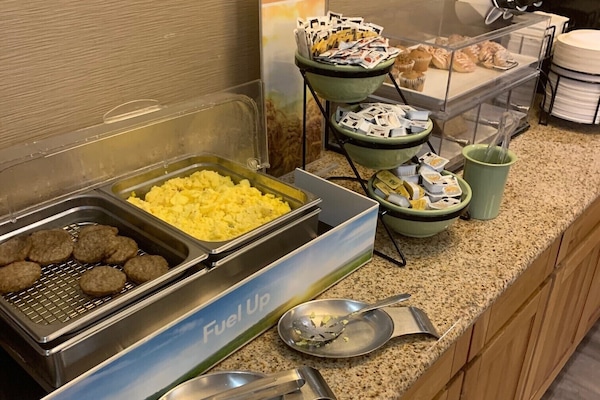 Desayuno bufé gratuito