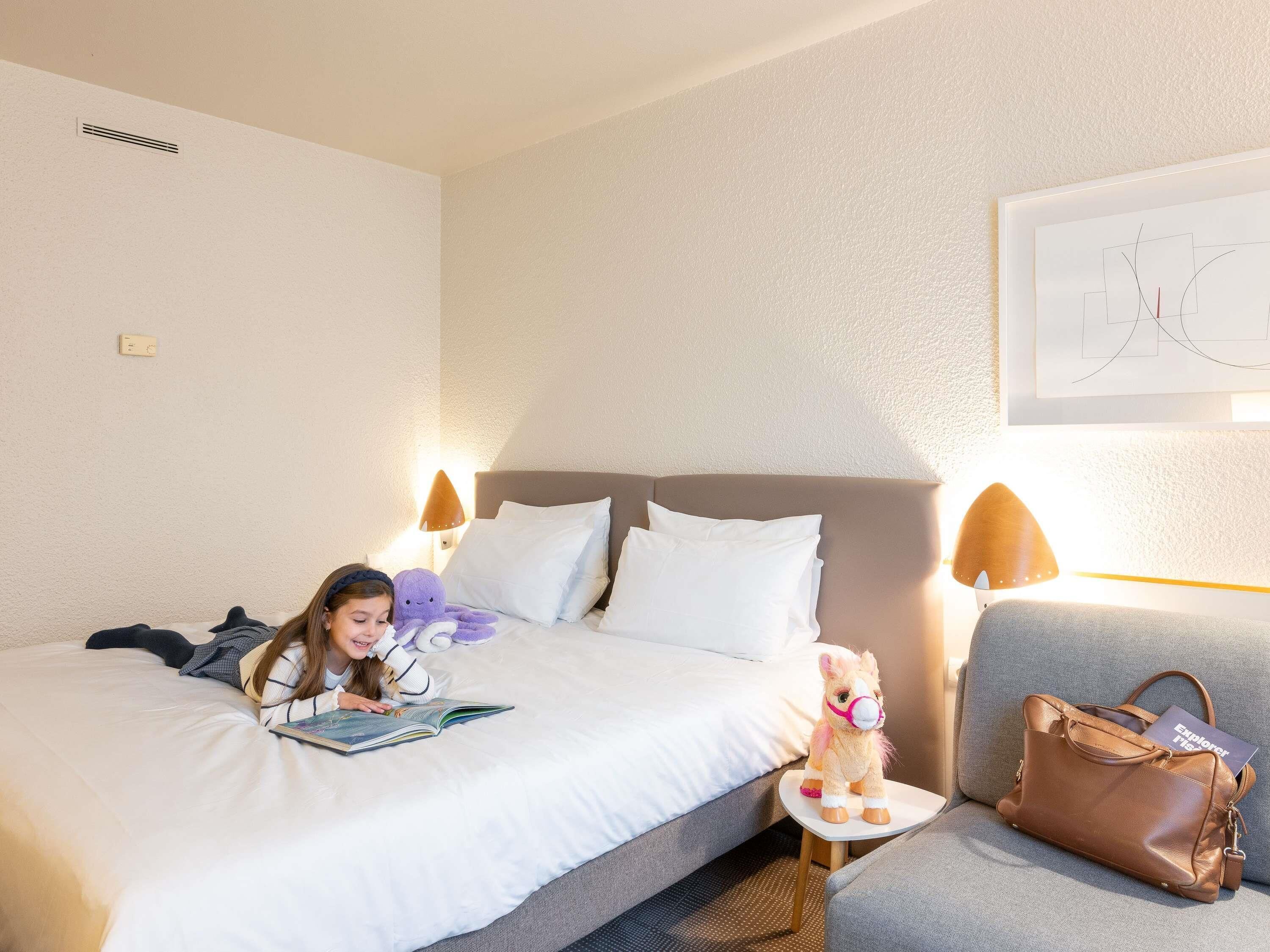 Standardzimmer | Hochwertige Bettwaren, Schreibtisch, laptopgeeigneter Arbeitsplatz