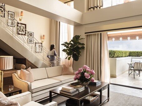 Sunset Tower Hotel - view 3