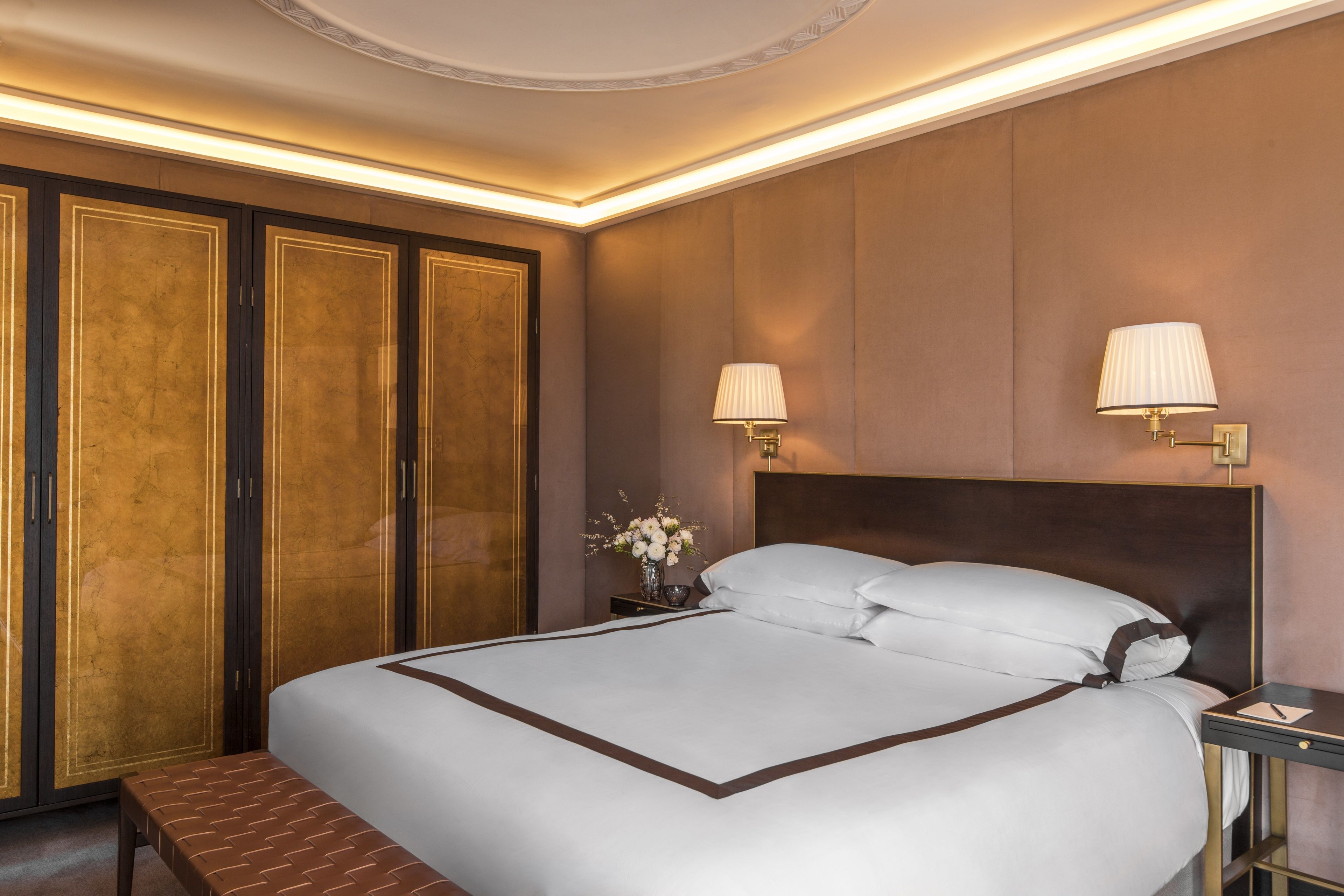 Premium bedding, free minibar, in-room safe, blackout curtains