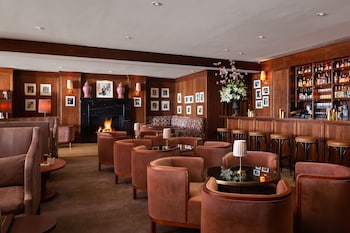 Lounge at Sunset Tower Hotel