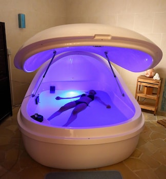 Couples treatment rooms, sauna, spa tub, steam room, body treatments at Grand Hyatt Indian Wells Resort & Villas