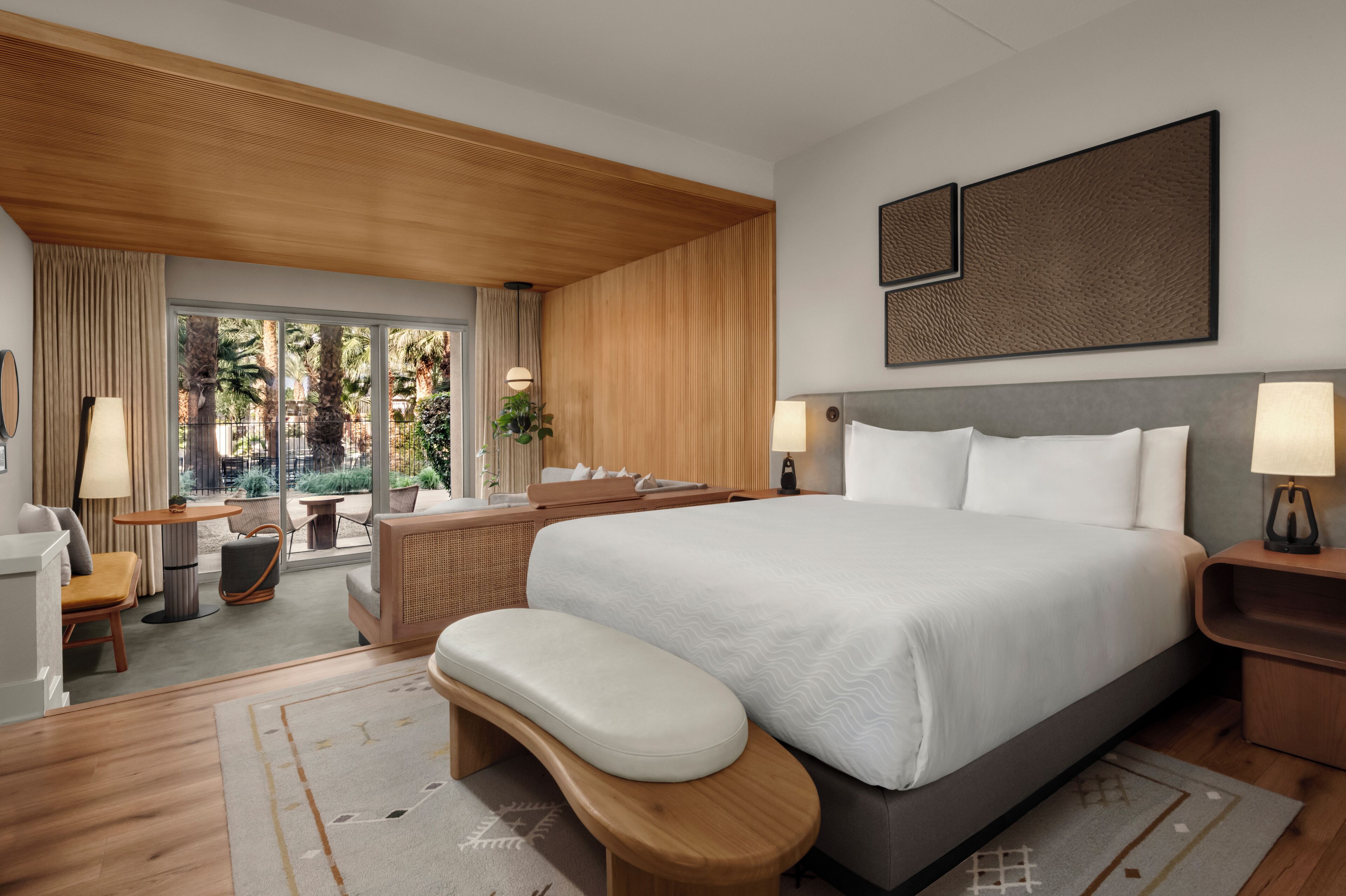 Room, 1 King Bed, Pool Access | Hypo-allergenic bedding, in-room safe, desk, blackout drapes