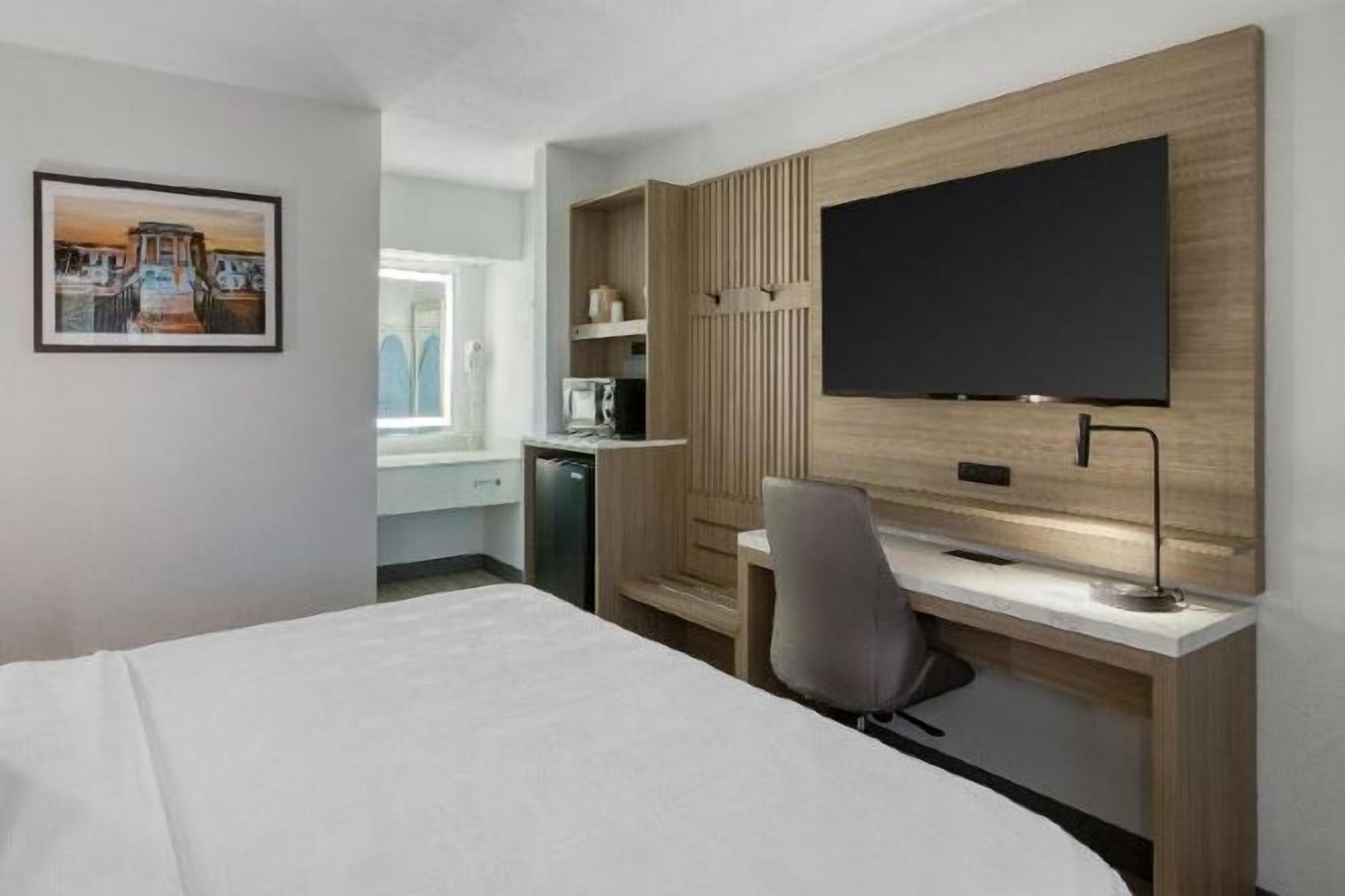 Lit avec matelas à plateau-coussin, bureau