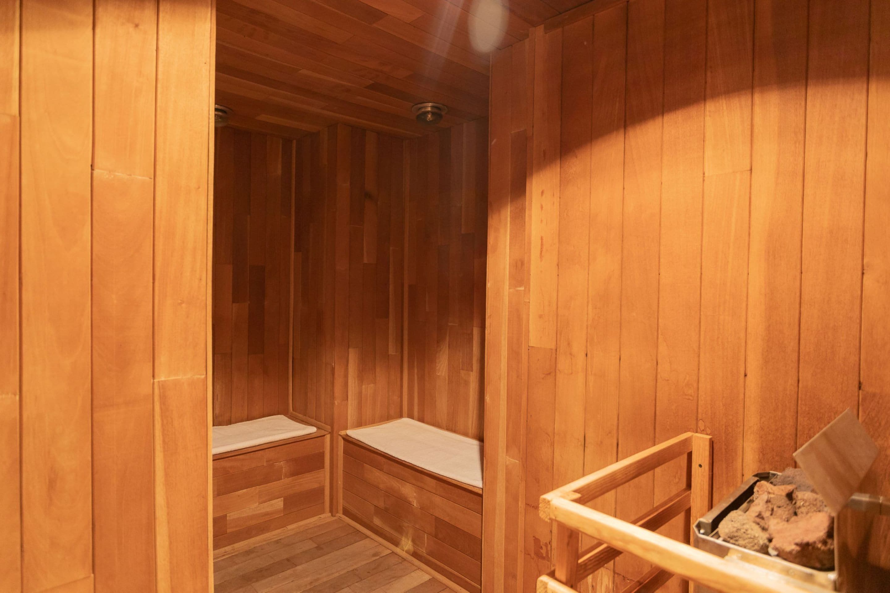 couples treatment room(s)