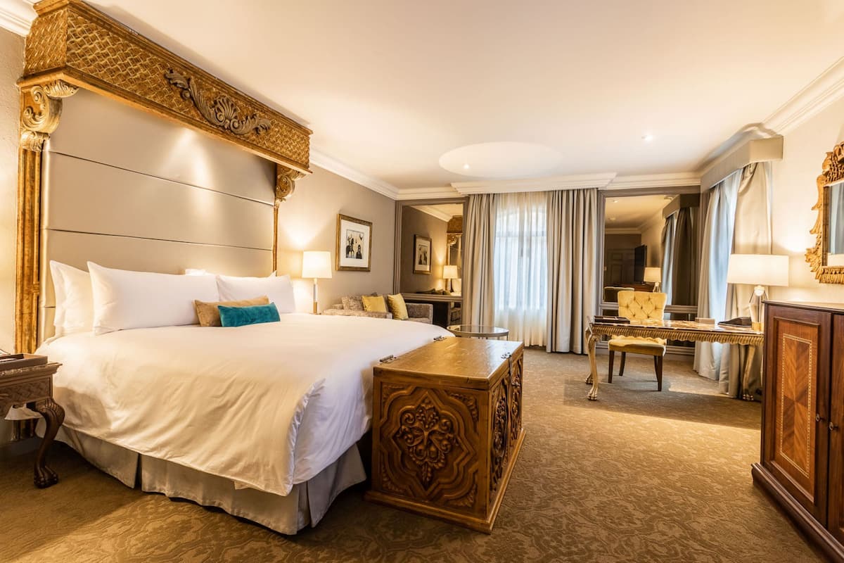 Governor Suite King