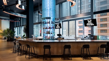 Serves breakfast, lunch, and dinner at M Social Hotel Times Square New York