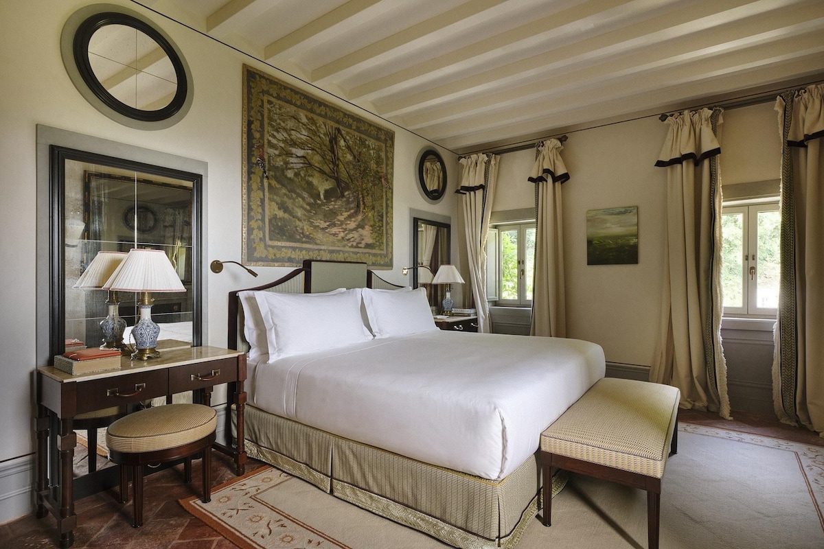 Suite (Monastery) | Minibar, in-room safe, desk, laptop workspace