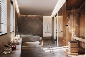 Private spa tub
