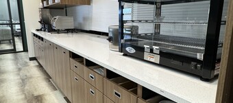 Bearcat Inn and Suites
