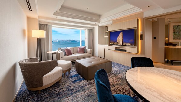 32-inch TV with satellite channels, offices
