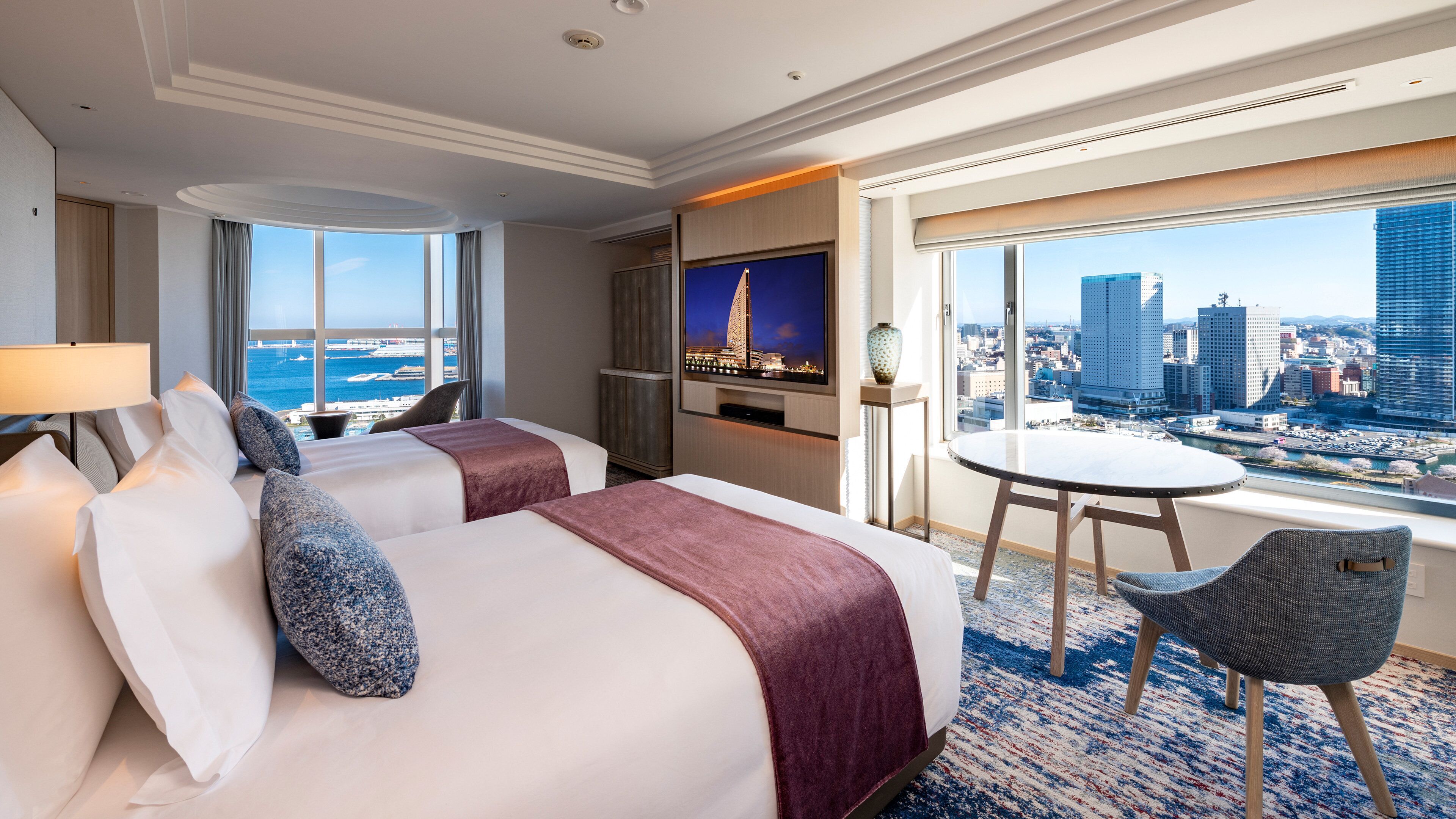 Minibar, in-room safe, desk, laptop workspace