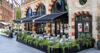 Radisson Blu Hotel, London Leicester Square