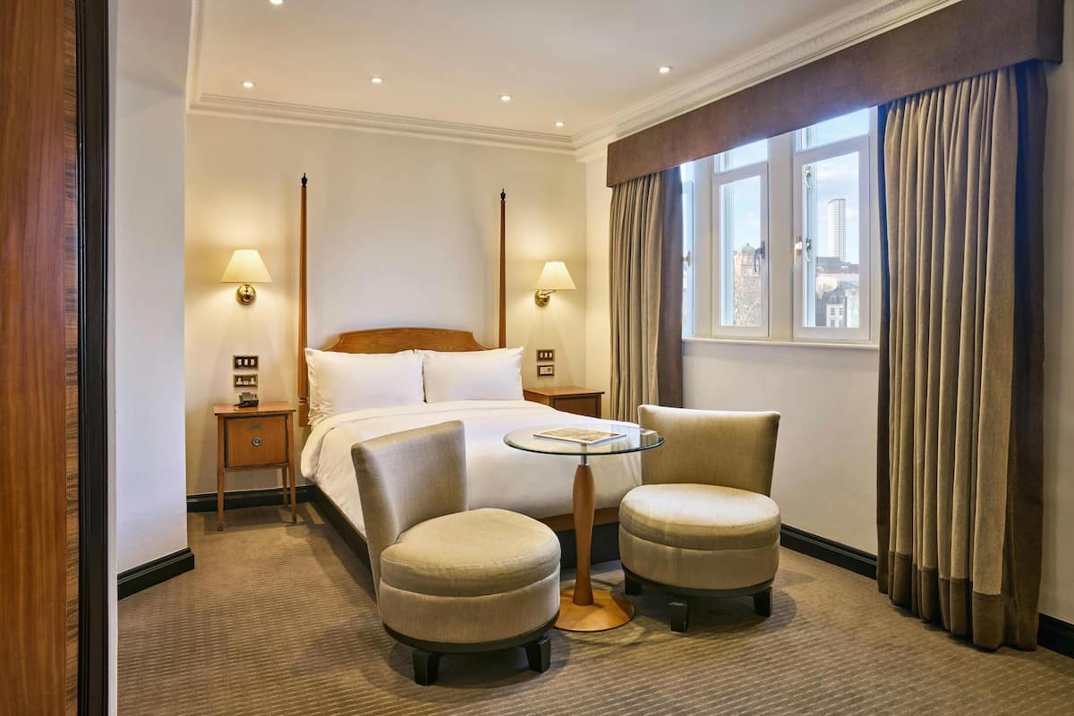 Superior Double Room | Egyptian cotton sheets, premium bedding, in-room safe, desk