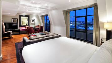 Studio Suite (Studio) | 1 bedroom, Egyptian cotton sheets, premium bedding, in-room safe