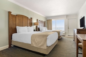 Cortinas blackout, tabla de planchar con plancha y cunas