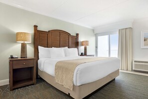 Blendingsgardiner, strykejern/-brett og barnesenger