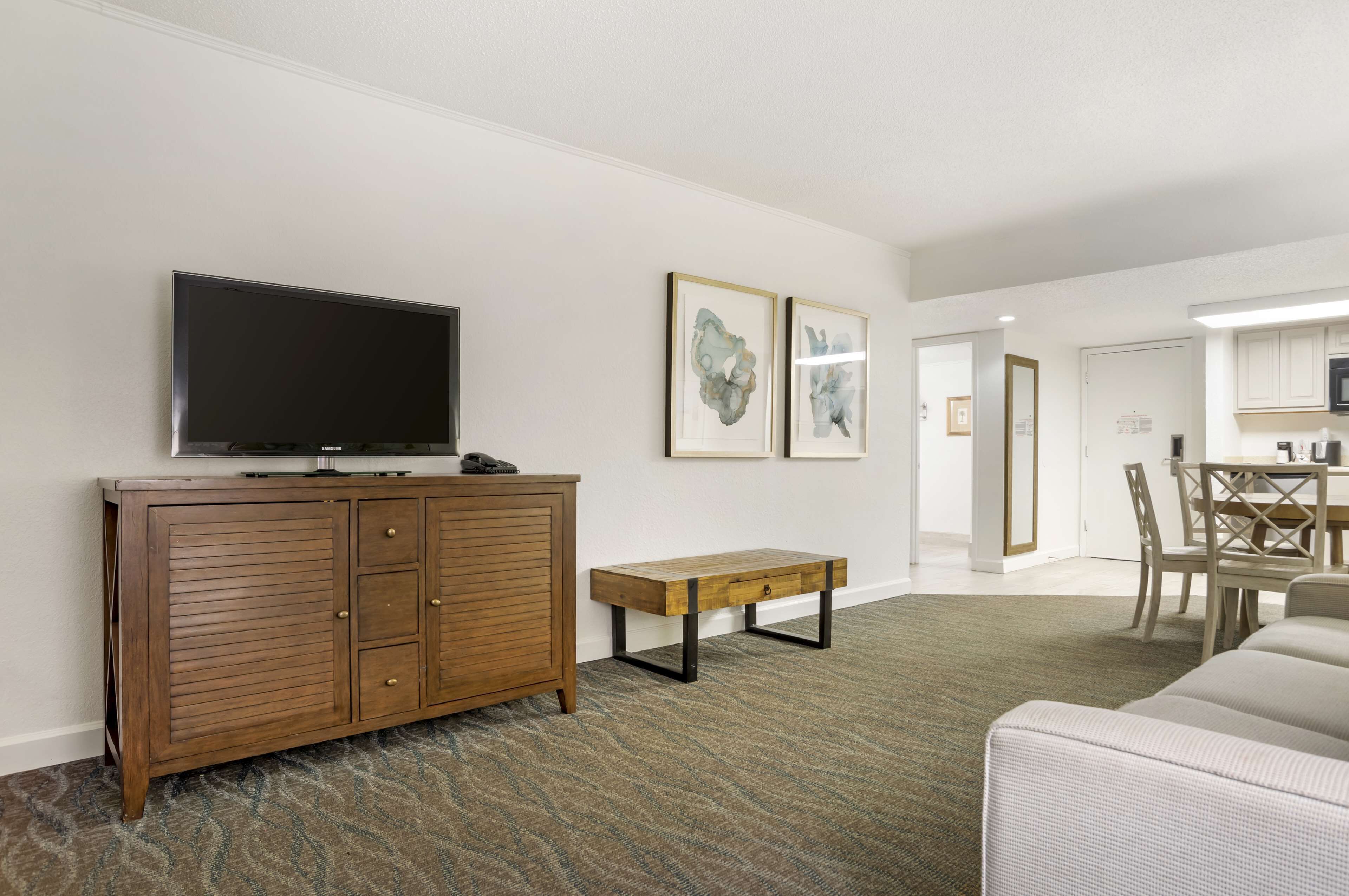 suite, multiple beds, non smoking, kitchenette (street view) | blackout curtains, iron/ironing board, cots/infant beds, rollaway beds