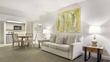 Suite, Multiple Beds, Non Smoking, Kitchenette (Street View)