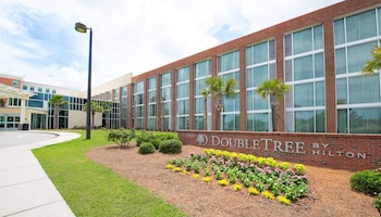 DoubleTree by Hilton Hotel & Suites Charleston Airport