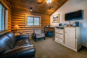 Luxury Cabin, 1 King Bed (No Pets) | Living area