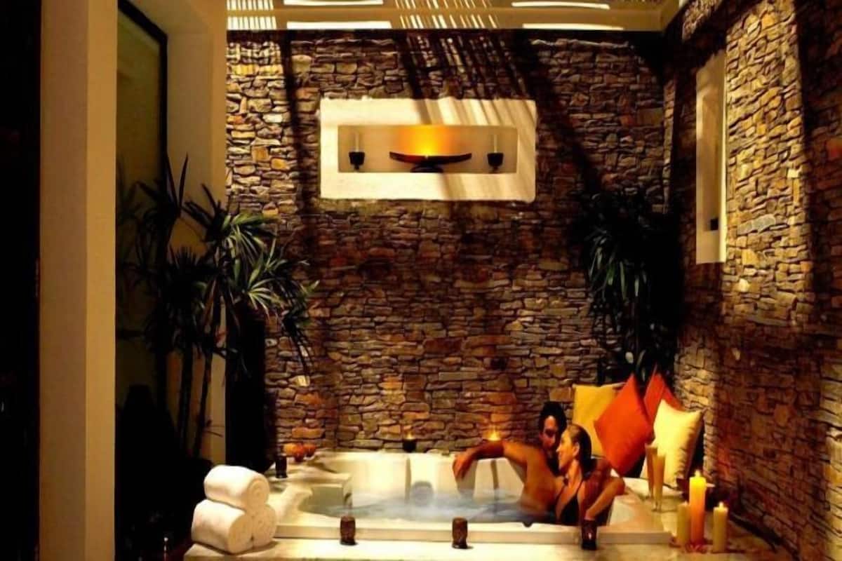 Spa | Couples treatment rooms, sauna, hot tub, body treatments, hydrotherapy