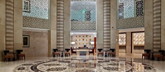 Hilton Luxor Resort & Spa