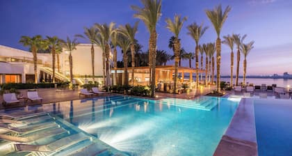 Hilton Luxor Resort & Spa