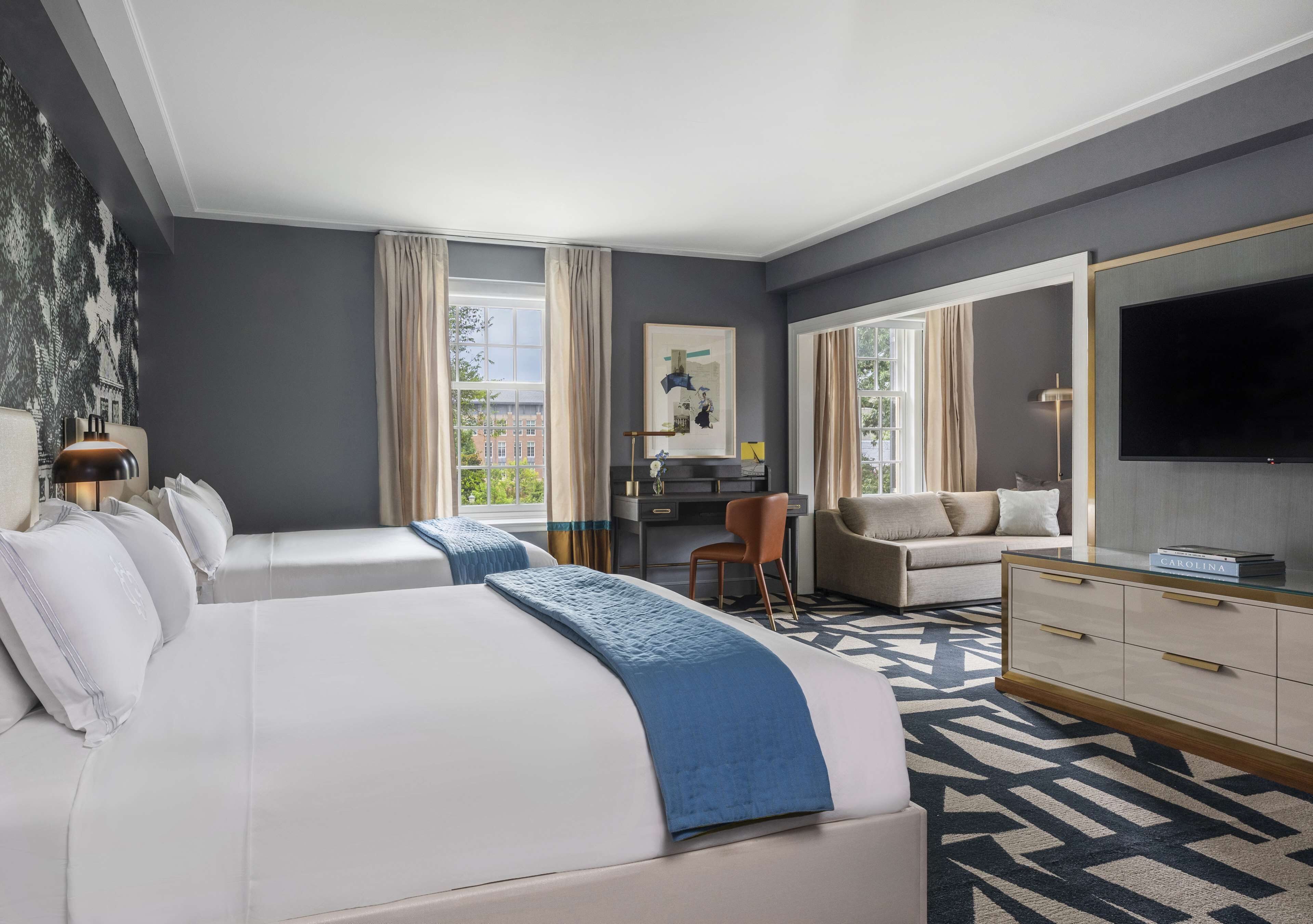 premium bedding, pillow-top beds, in-room safe, desk