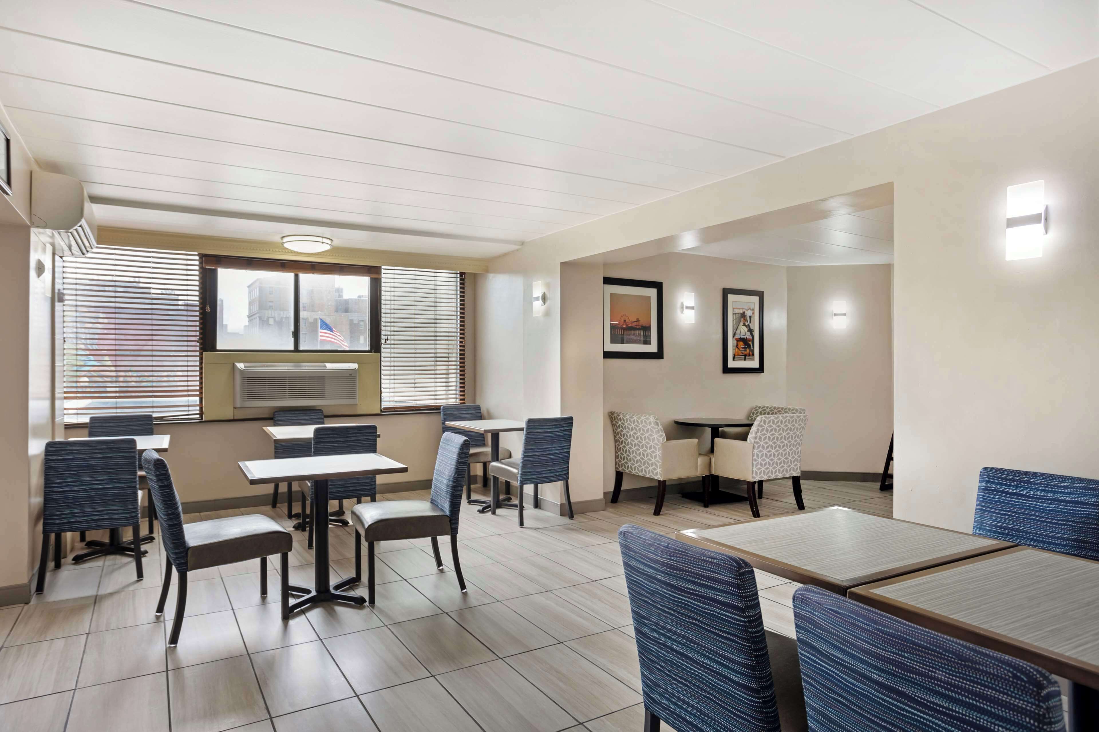 Photo - Best Western Atlantic City Beach Block