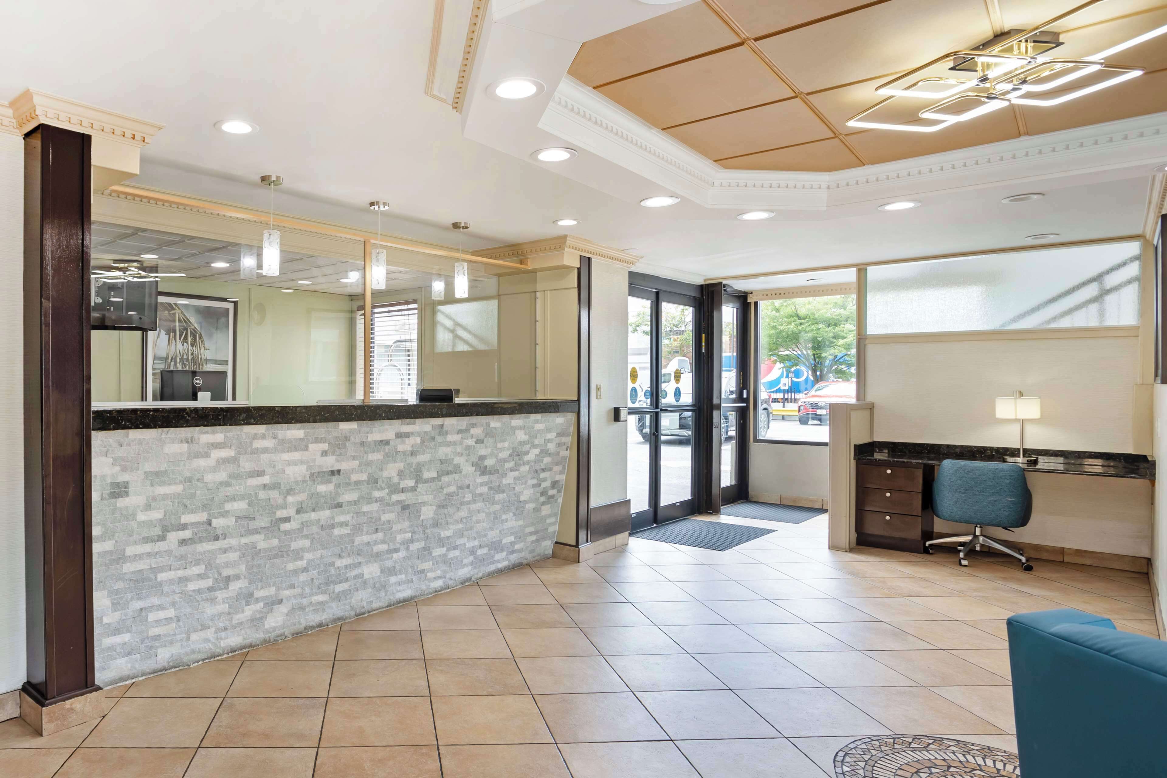 Photo - Best Western Atlantic City Beach Block