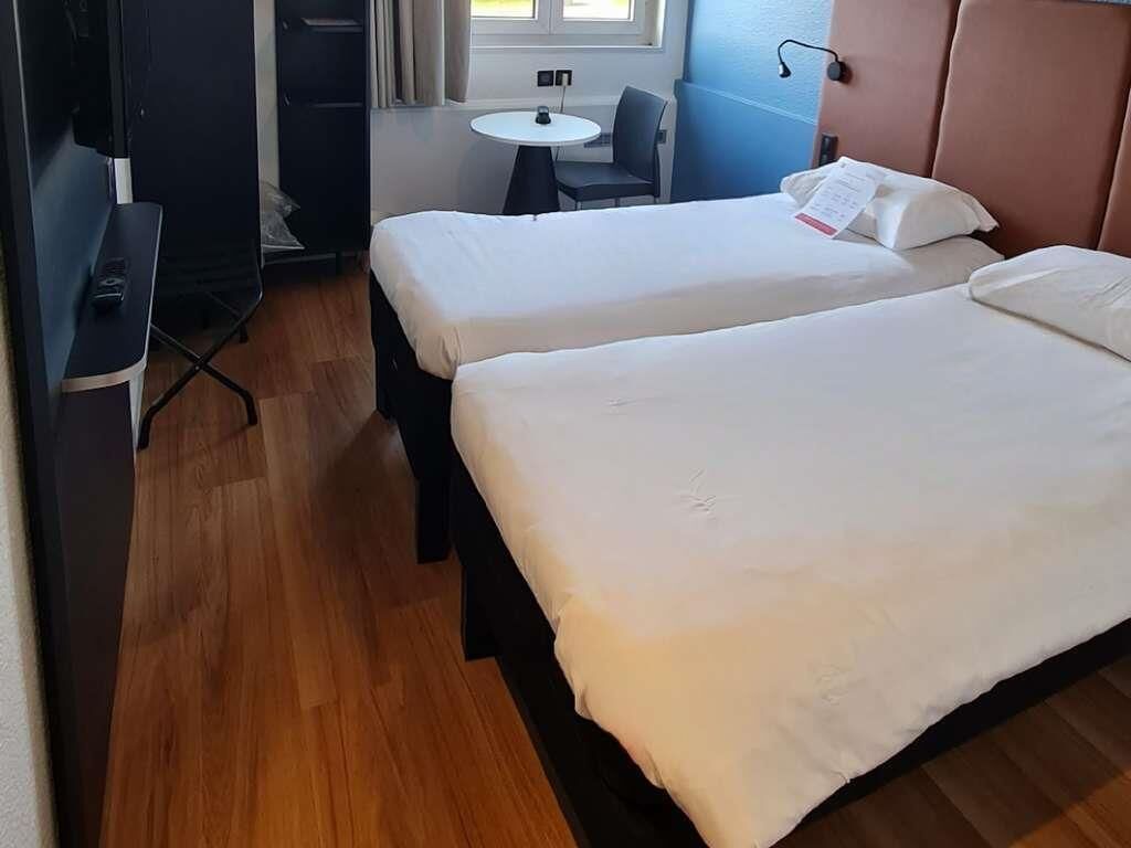 스탠다드룸, 싱글침대 2개 | 고급 침구, 책상, 무료 WiFi, 침대 시트